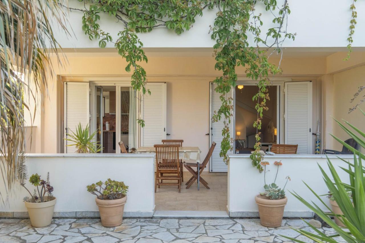 Kalamies - Secluded Beach Apartments Skala  ภายนอก รูปภาพ