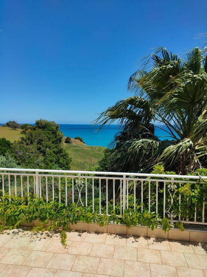 Kalamies - Secluded Beach Apartments Skala  ภายนอก รูปภาพ