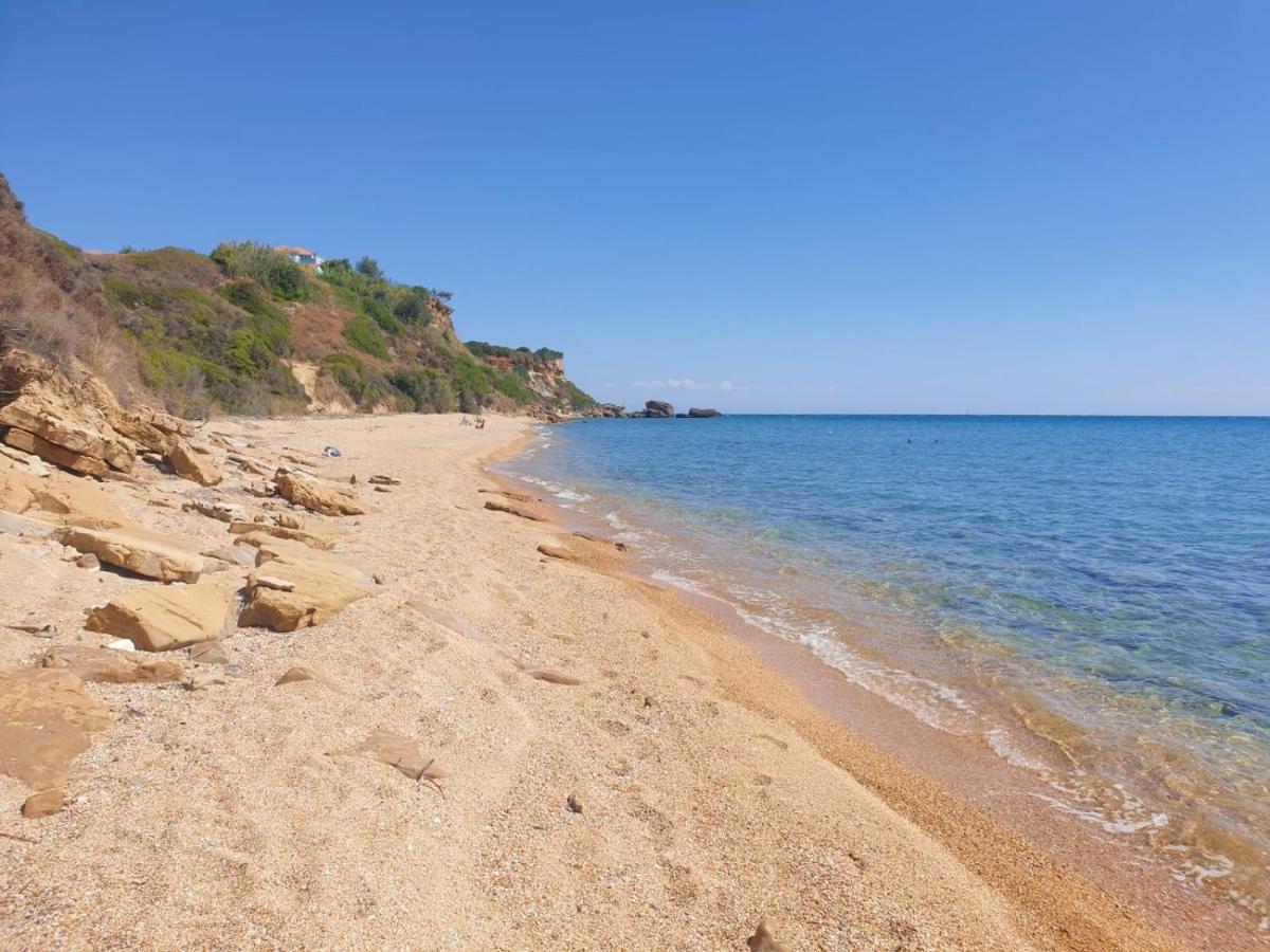 Kalamies - Secluded Beach Apartments Skala  ภายนอก รูปภาพ