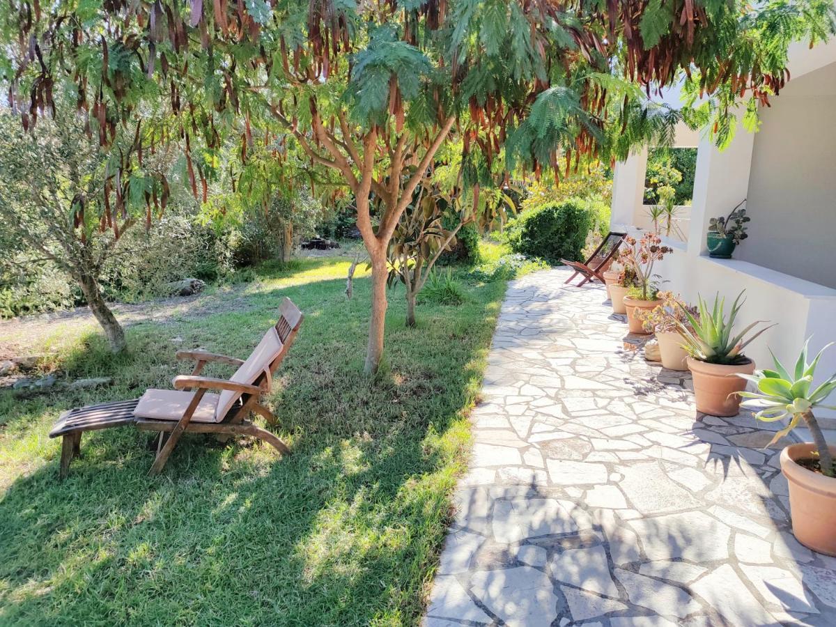 Kalamies - Secluded Beach Apartments Skala  ภายนอก รูปภาพ
